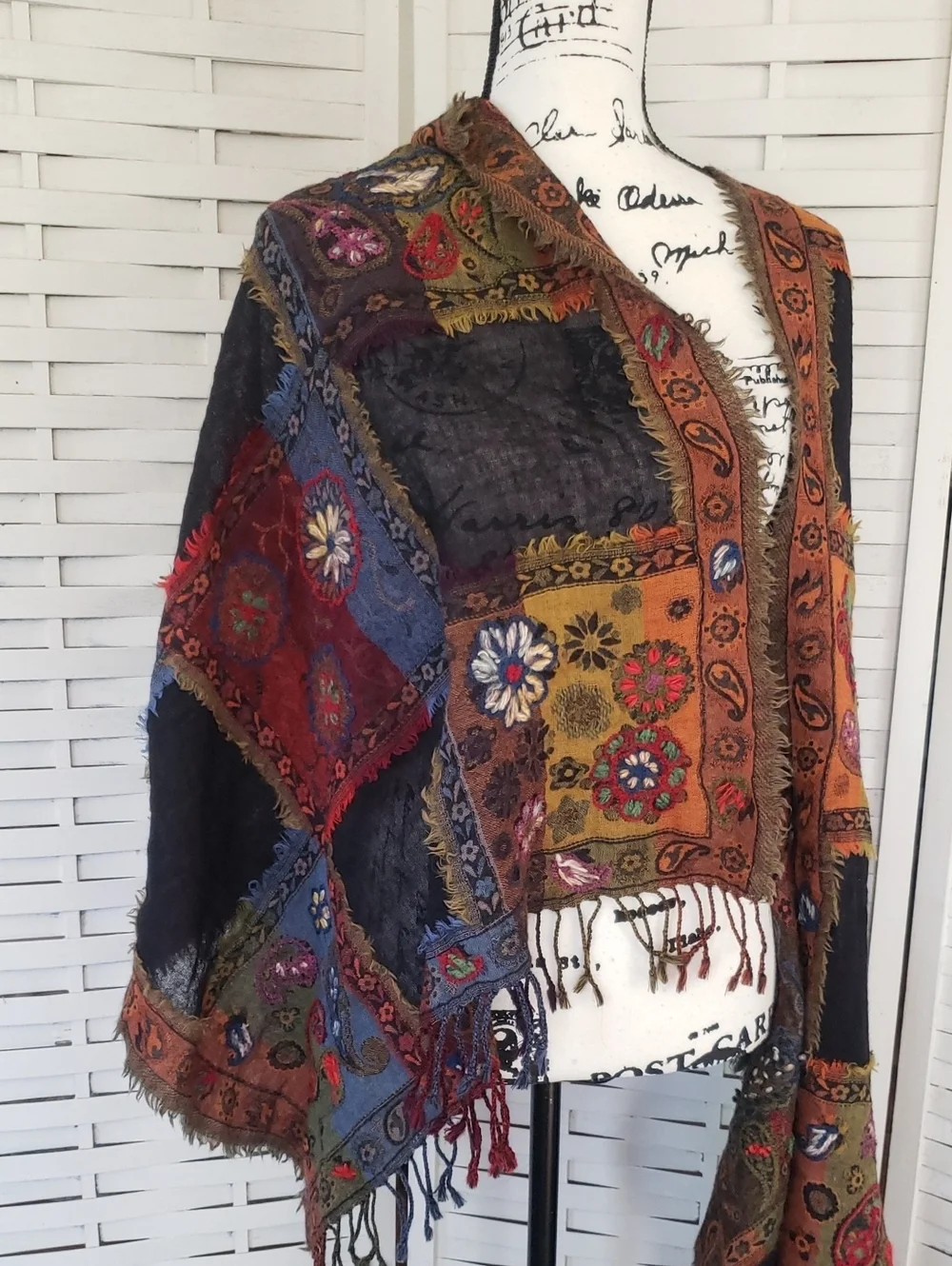 Boho Patchwork Wool Blend Fringe Shawl Jacket - Multicolor